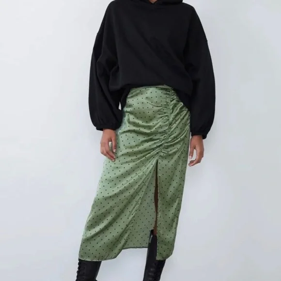 Zara Mint Blue Green Polka Dot Ruching Midi Bloggers Favorite Skirt - Picture 5 of 8